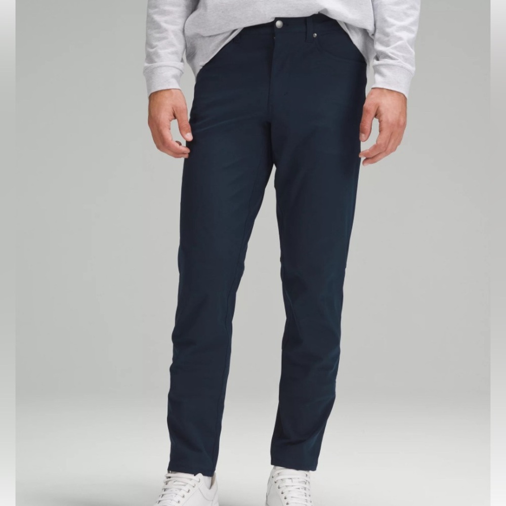 Lululemon ABC Relaxed-Fit 5 Pocket 
Warpstreme True Navy Casual Pants size 33
